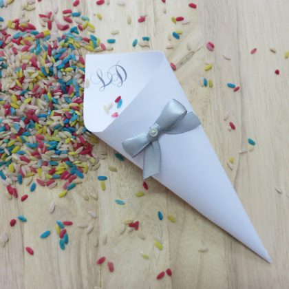 Cono con iniziali